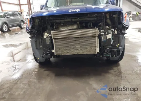 2017 Jeep Renegade Latitude 4X4 from USA, damaged, VIN ZACCJBBB1HPG11911